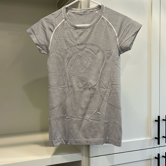 lululemon athletica Tops - Lululemon Swiftly t shirt - white stripe
